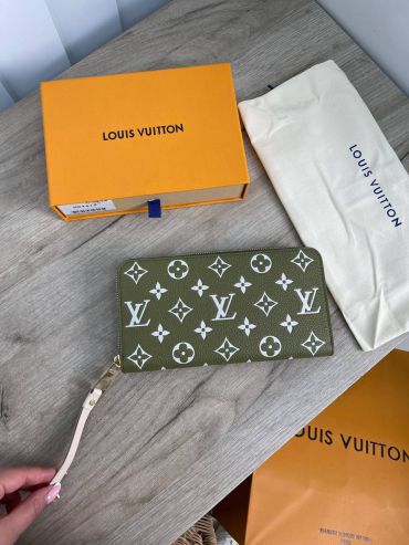 Кошелек Louis Vuitton LUX-67339