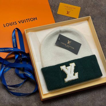 Шапка Louis Vuitton LUX-79687
