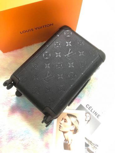 Чемодан из натуральной кожи Louis Vuitton LUX-88778