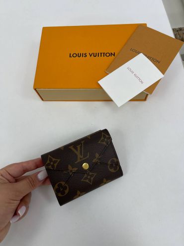 Кошелёк Louis Vuitton LUX-90330