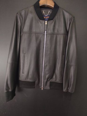Кожаная куртка Louis Vuitton LUX-94667