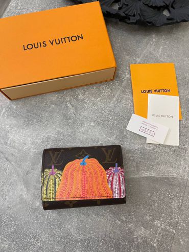 Кошелёк Louis Vuitton LUX-96715