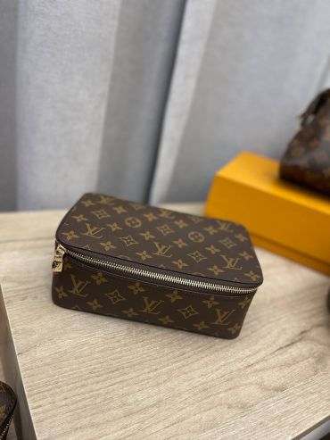 Косметичка Louis Vuitton LUX-101712